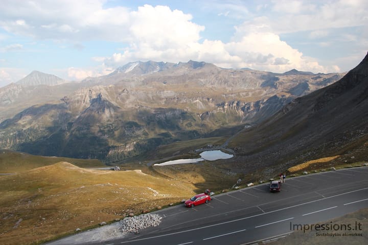 Tolyn į Alpes