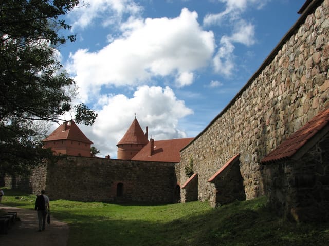Trakų štai garbinga pilis!