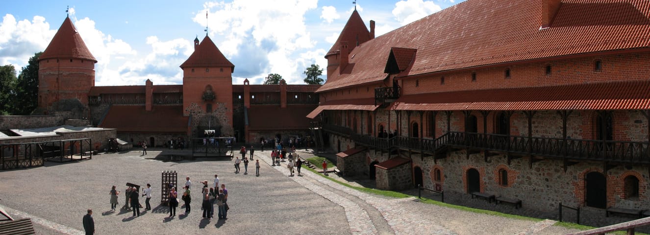 Trakų štai garbinga pilis!