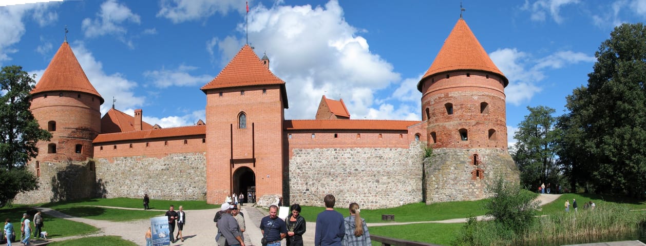 Trakų štai garbinga pilis!