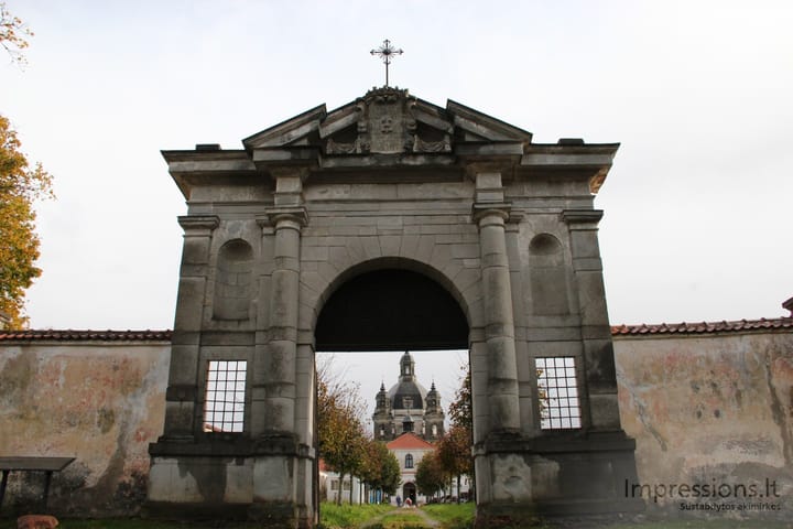 Kauno Pažaislio vienuolyno arka