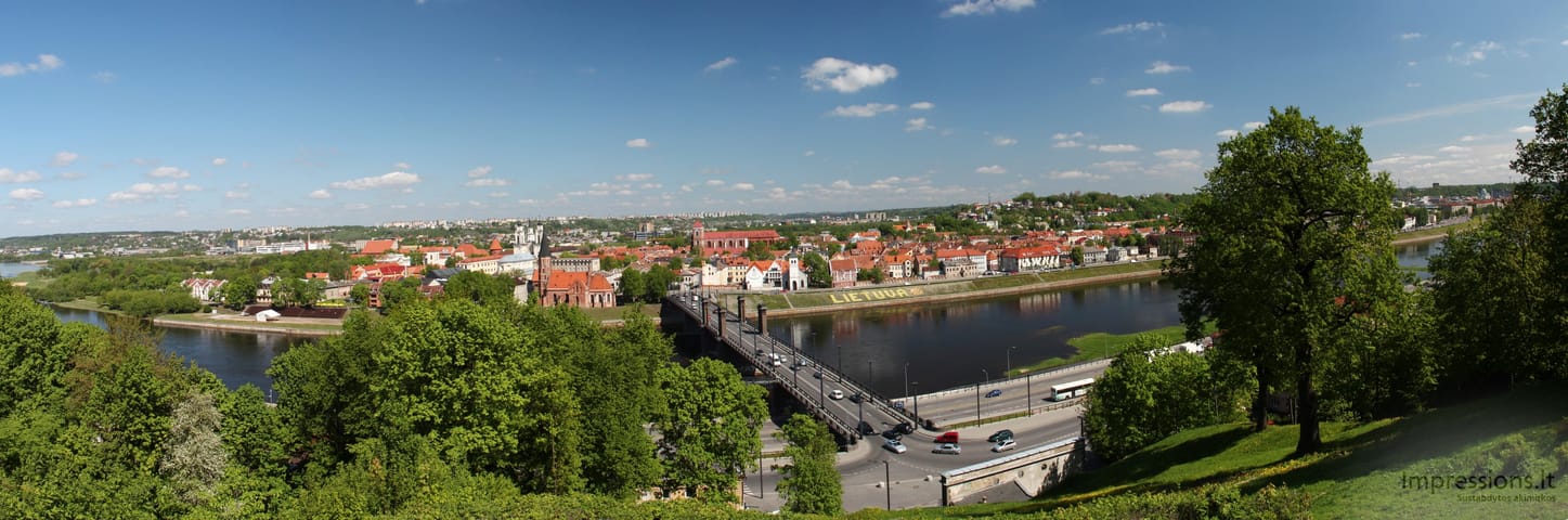 Kauno panorama nuo Aleksoto apžvalgos aikštelės