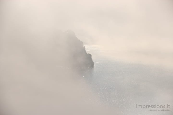 Cap de Formentor, vaizdas į jūrą pro debesies plyšį