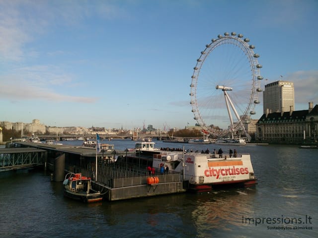 Londonas mobiliai gruodį