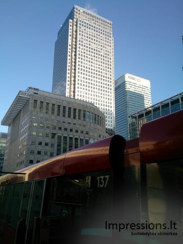 Nebūdinga Londonui giedra, Canary Wharf