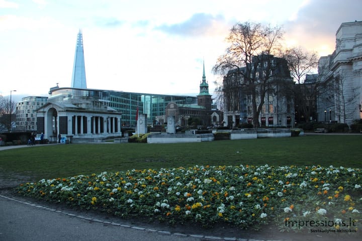 Trinity Square Gardens, London