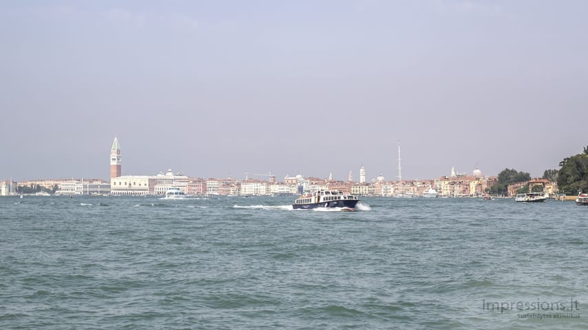 Plaukimas laivu į Veneciją
