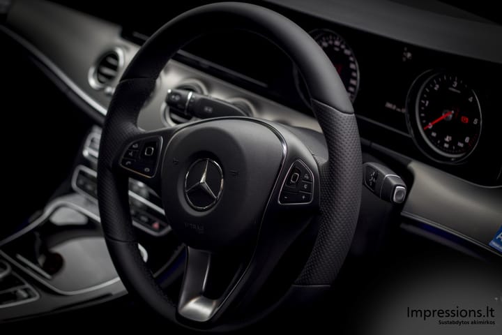 Mercedes Benz E220 `2016
