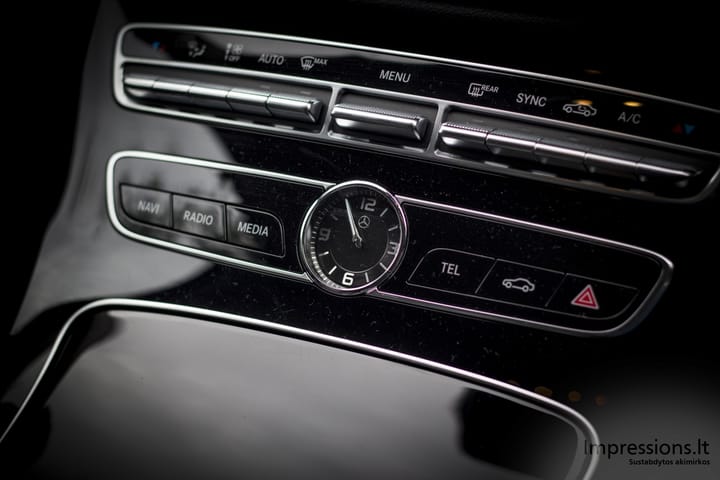 Mercedes Benz E220 `2016