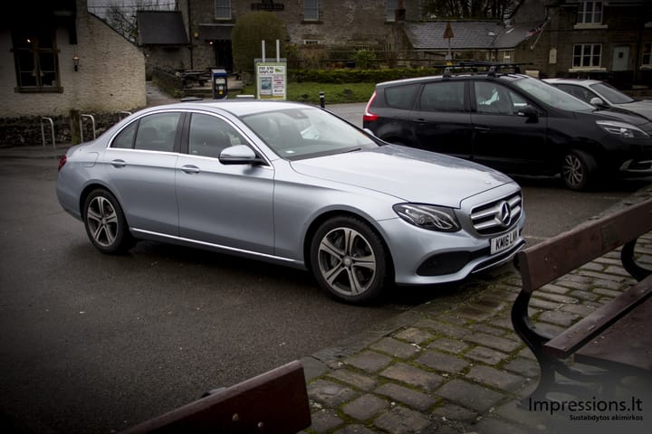 Mercedes Benz E220 `2016