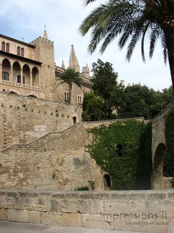 Maljorka: Palmos įlanka, sostinė Palma