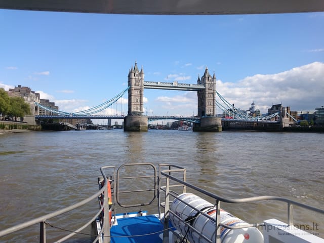 Išlipsime Tower Bridge prieplaukoje