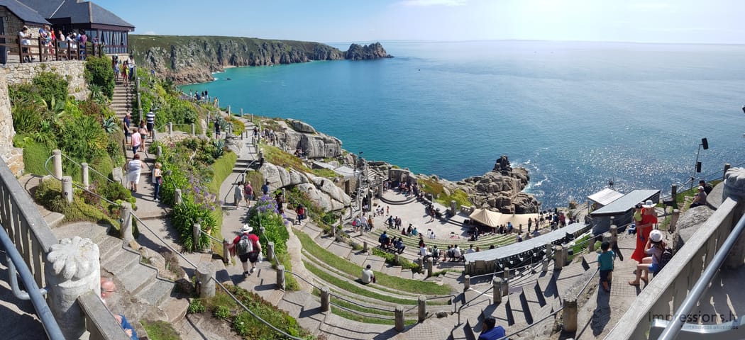 Minack teatras ant uolų
