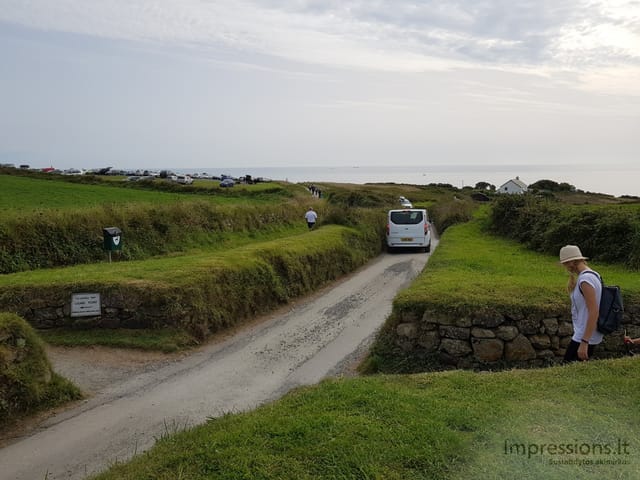 Siaurieji Cornwall keliai, kuriuose reikia ir prasilenkti!