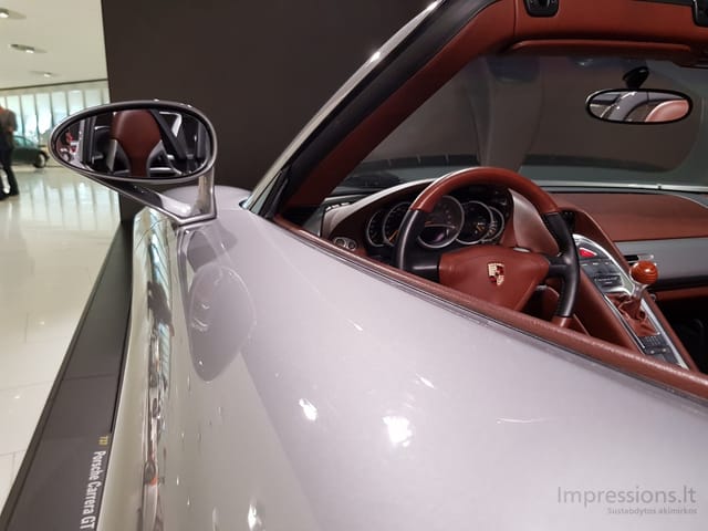 Stuttgart Porsche muziejus