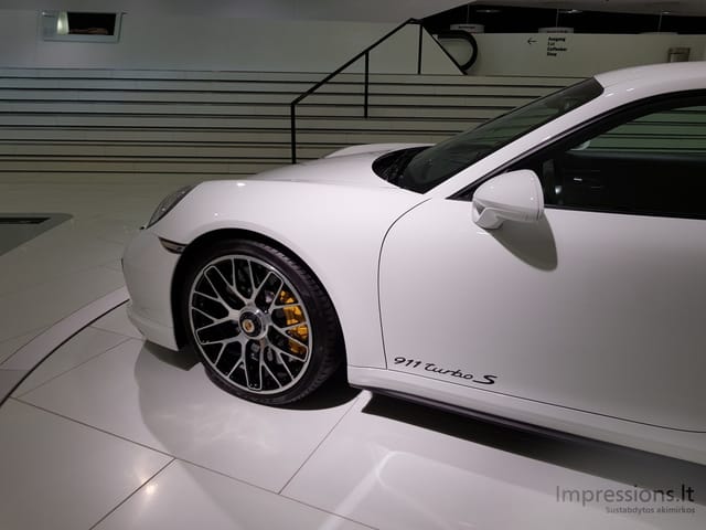 Stuttgart Porsche muziejus