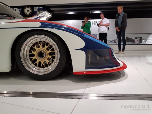 Stuttgart Porsche muziejus