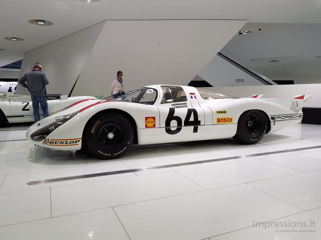 Stuttgart Porsche muziejus