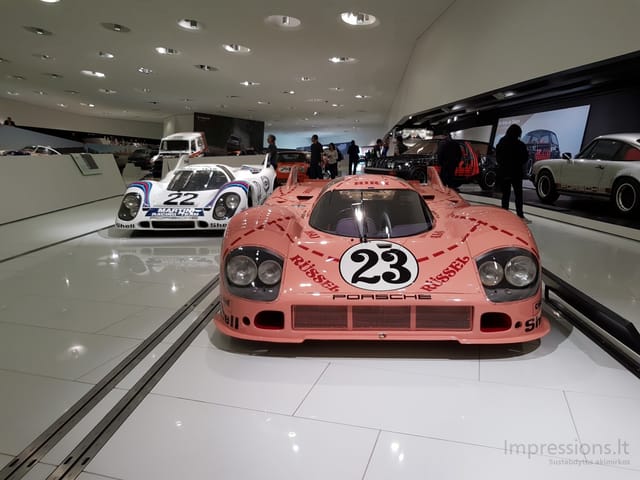 Stuttgart Porsche muziejus