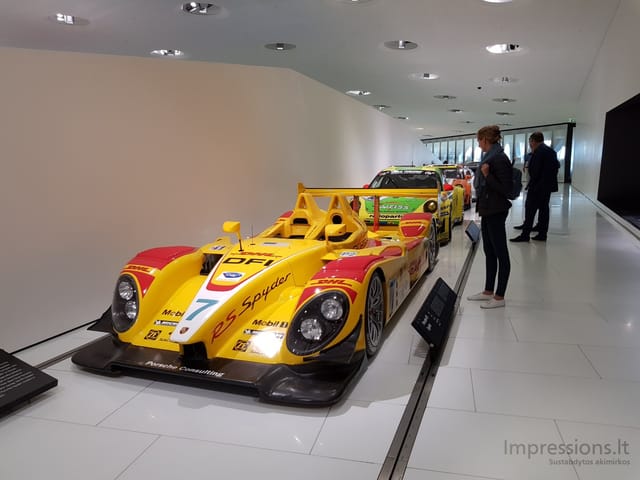 Stuttgart Porsche muziejus