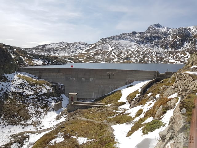 James Bond pėdsakais per Alpes