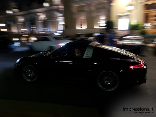 Prie Monte Carlo kazino vakare
